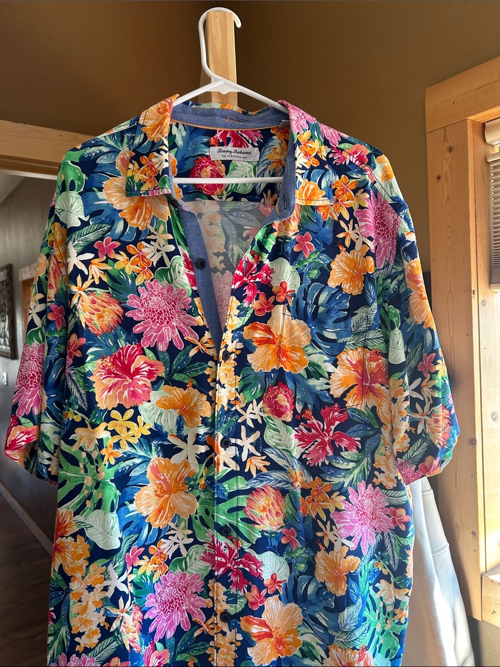 Tommy Bahama Navy Tropical Floral Button-Down Shirt